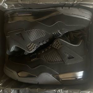 Black Cats Jordan 4